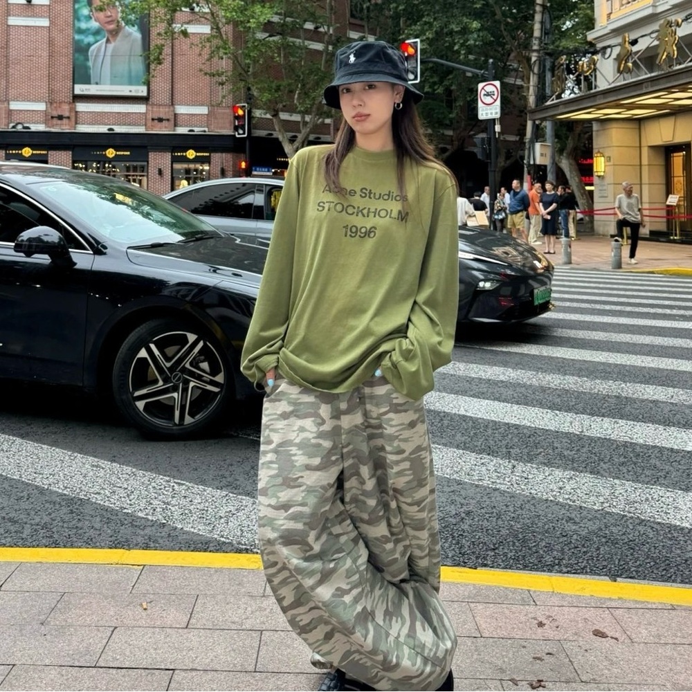 Acne Studios Olive Green Relaxed Fit Long Sleeve T shirt｜L